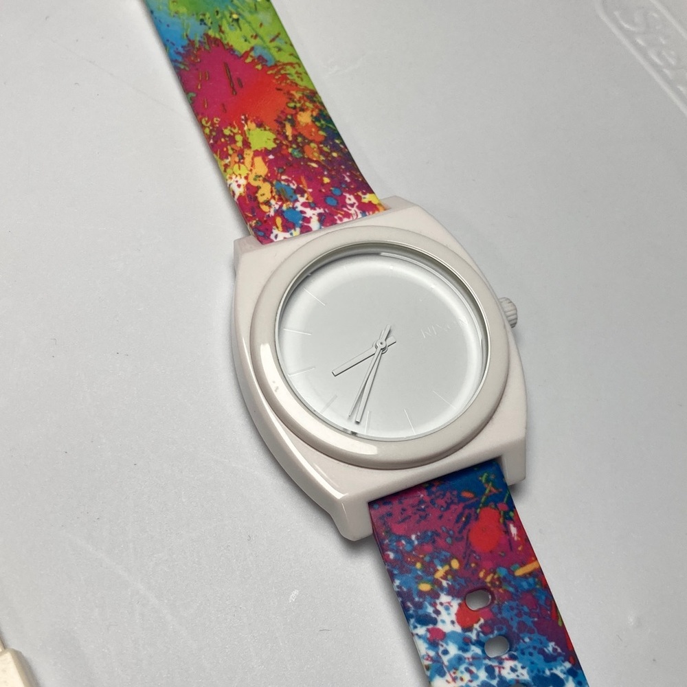 Nixon white Time Teller watch, paint splatter color silicone strap, new battery